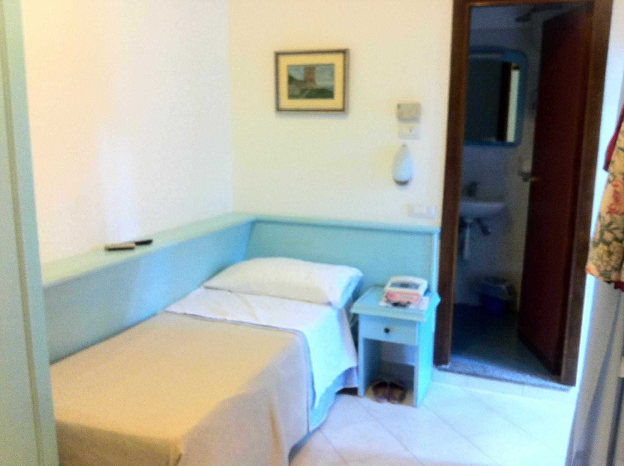 Hotel Eugenio Искья Экстерьер фото